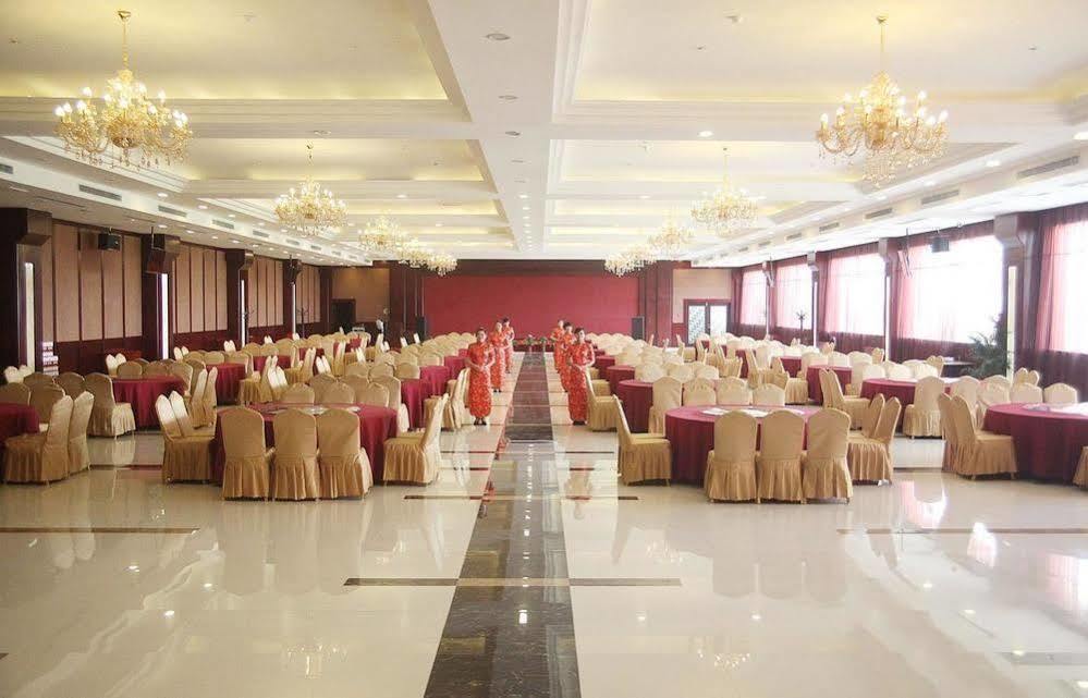 Qing Zhou Weishi International Hotel المظهر الخارجي الصورة
